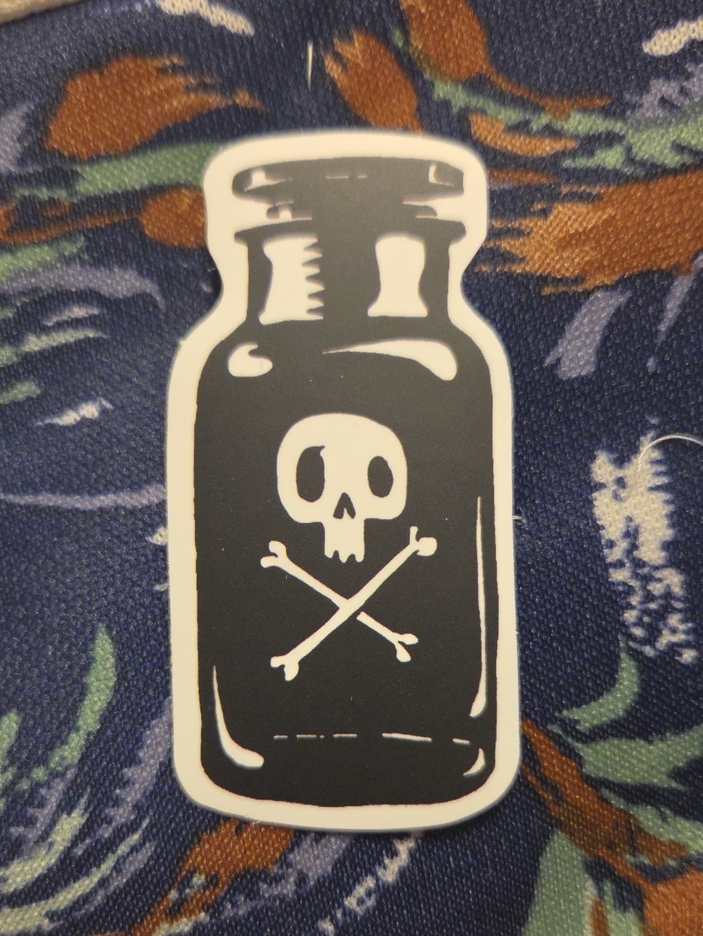 Black Skull & Crossbones Bottle Sticker - Home Accents